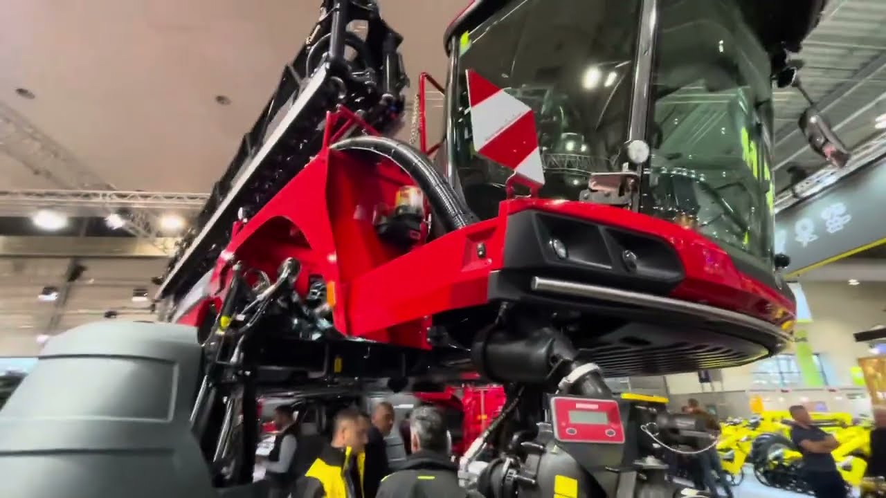 New 2025 Horsch Leeb sprayer cab. First look at Agritechnica 2023.