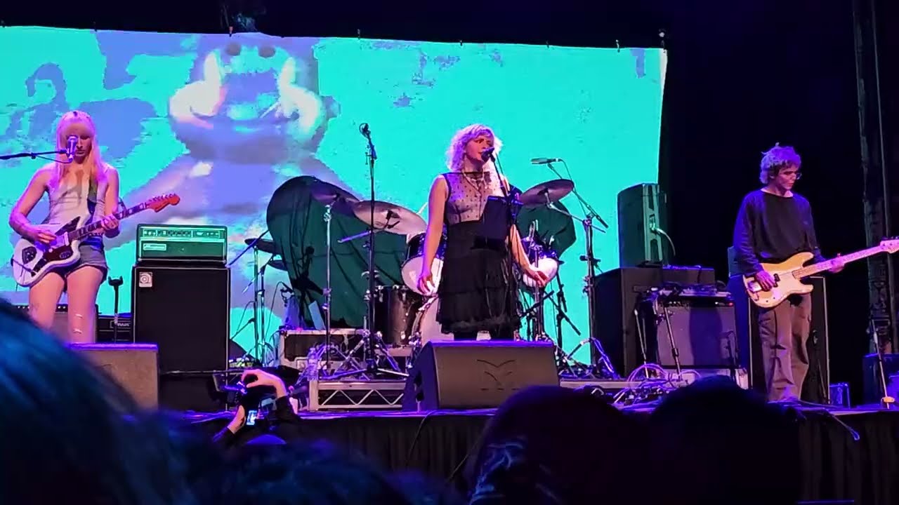 Total Wife - Live at Aragon Ballroom, Chicago, IL, 05/22/26 (Unknown Song)