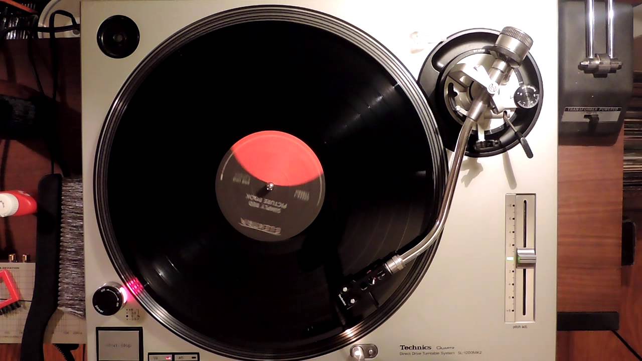 Sad Old Red &ndash; Simply Red