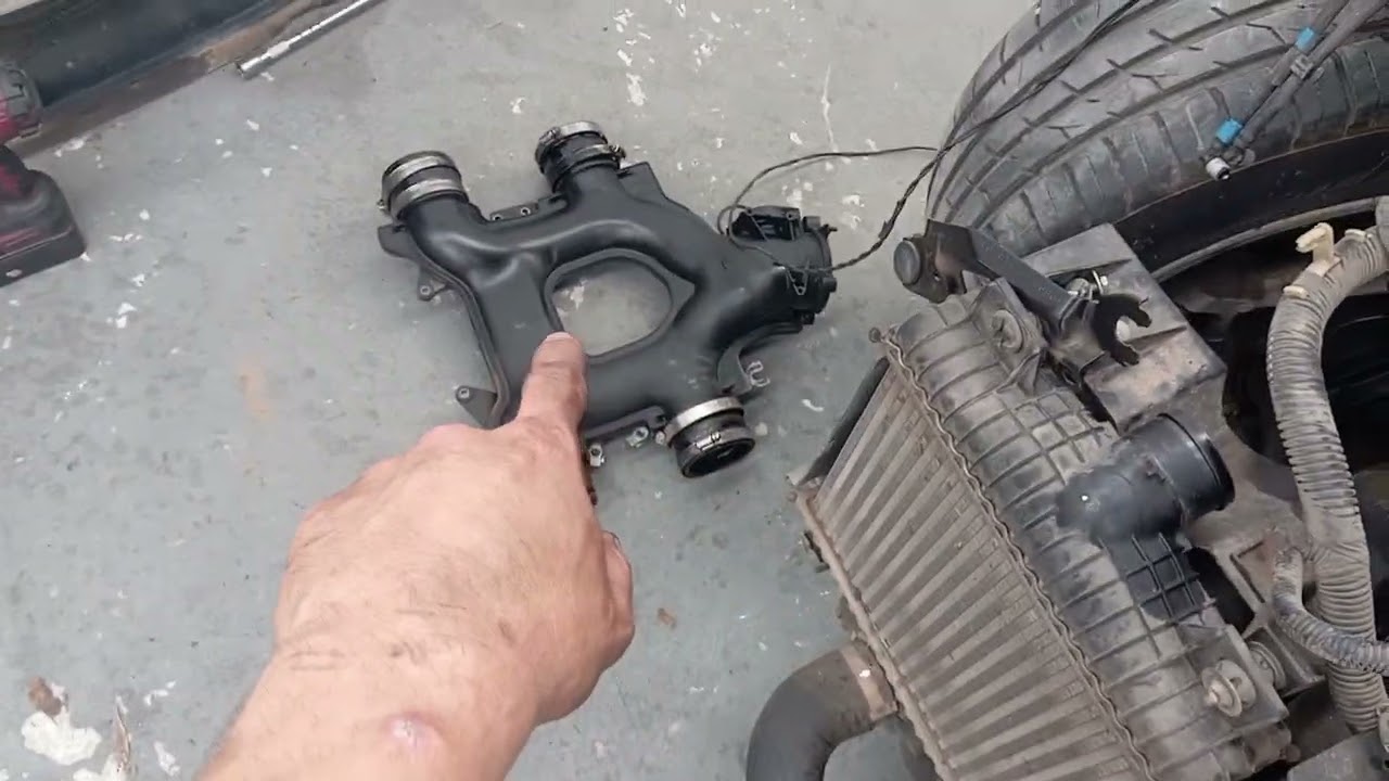 Range Rouver  vogue 4.4 v8 Turbo Diesel troca do alternador, e vazamento de óleo