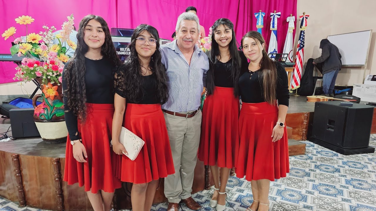 🟢🤗🙏Una Vez más Dándole la Honrra y la gloria a Dios por medio de la alabanza En aldea el rincon🙏