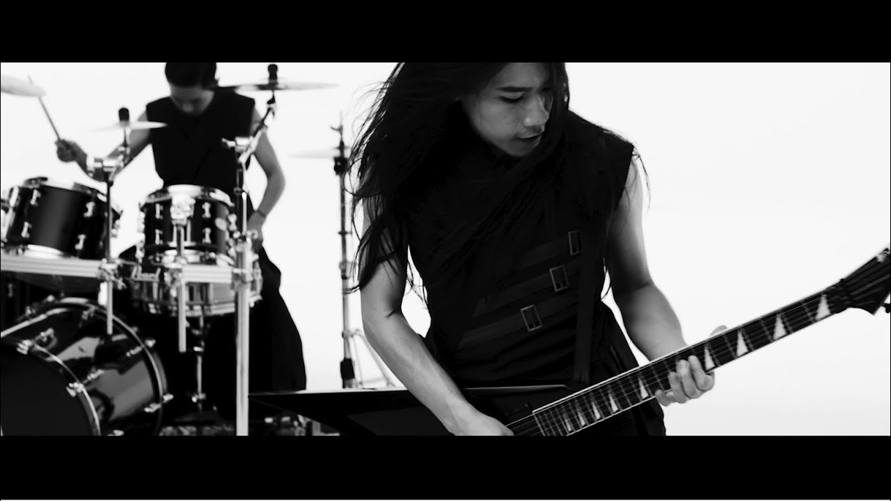 Bloody Tyrant 暴君 - In The Shade Of Leaves （葉隱）