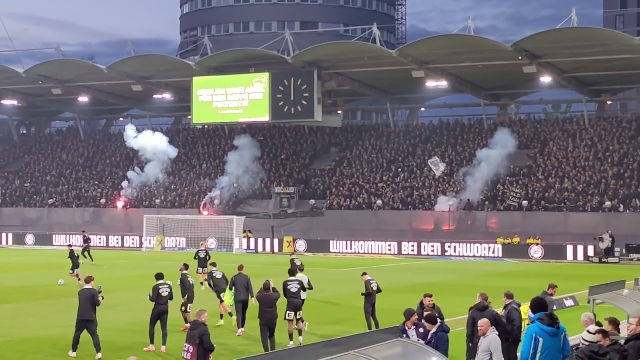 Sturm Graz - Grazer AK Pre-Match Atmosphere (4) 07.12.2025