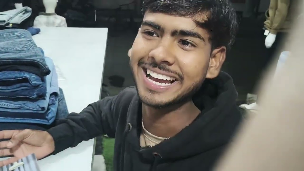 Sameer Bhai kapda Lene mein pahunch gaye 🫂🫂🔥💪💪😂😂😂🧿#views #vral #yuotubeshorts 