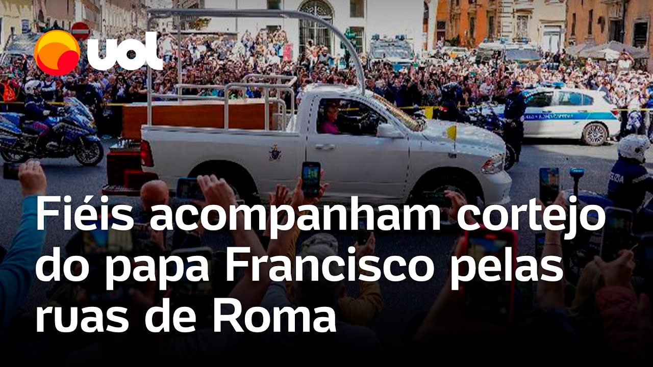Funeral do papa Francisco: multid&atilde;o de fi&eacute;is acompanha o cortejo do pont&iacute;fice pelas ruas de Roma