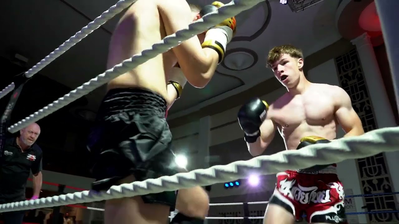SFS SUPERHEROES - DENIS FORESI V SAM TYLER