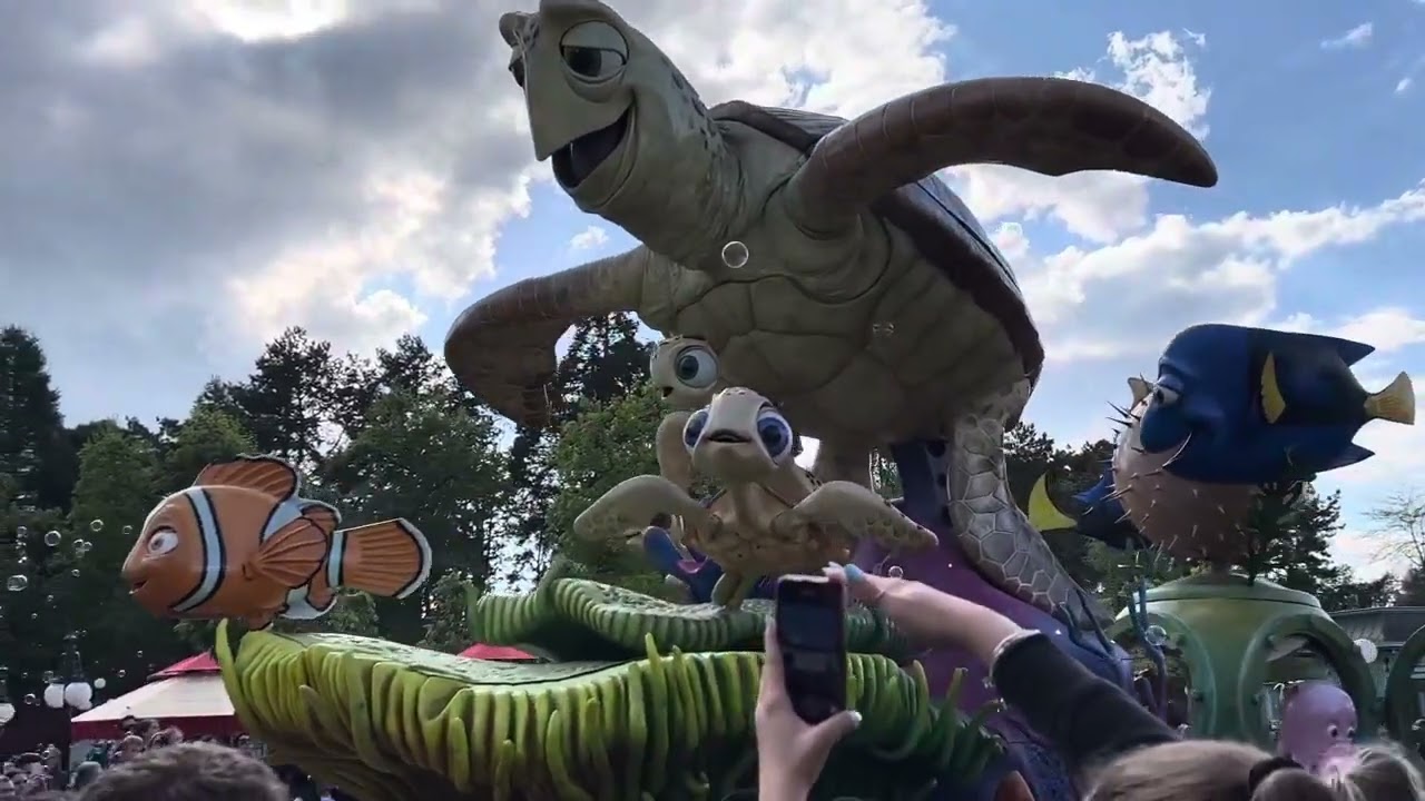Disney Stars On Parade Disneyland Paris