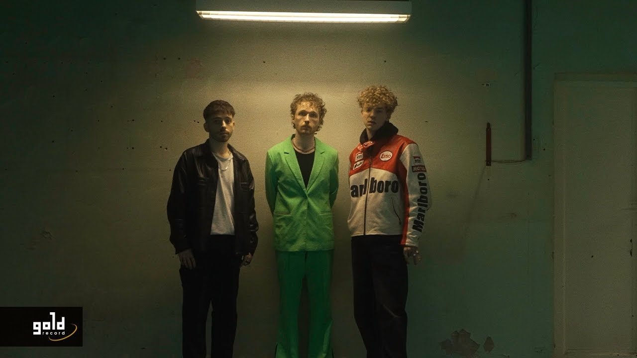 MAJR&Eacute;, sosehol feat. Mehringer - Egyform&aacute;k | OFFICIAL MUSIC VIDEO