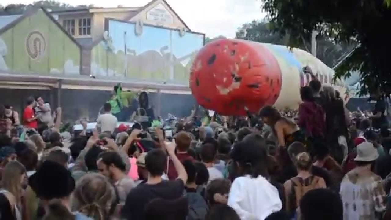 Nimbin Mardi Grass 2015 Big Joint 420