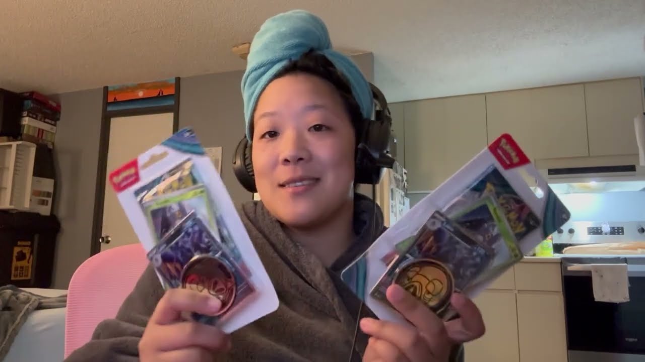 Opening twilight masquerade Pokemon packs