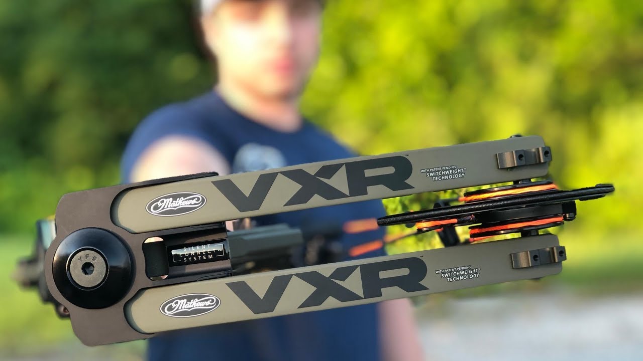 MATHEWS VXR Bow Build at a Mathews Archery Shop - Compound bow Setup