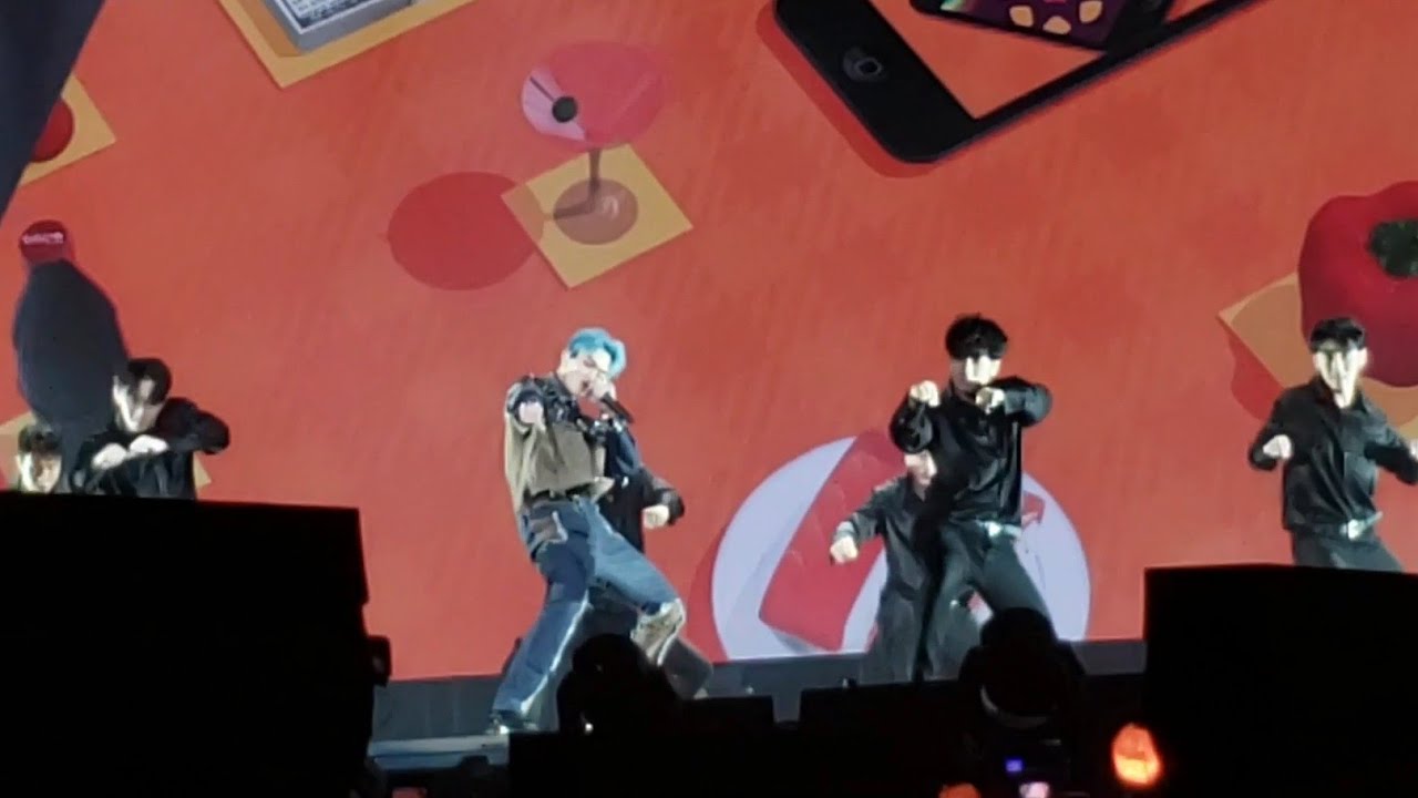 191113 Lucas Solo Bass Go Boom @ SuperM 슈퍼엠 We Are The Future Live Chicago Concert Fancam