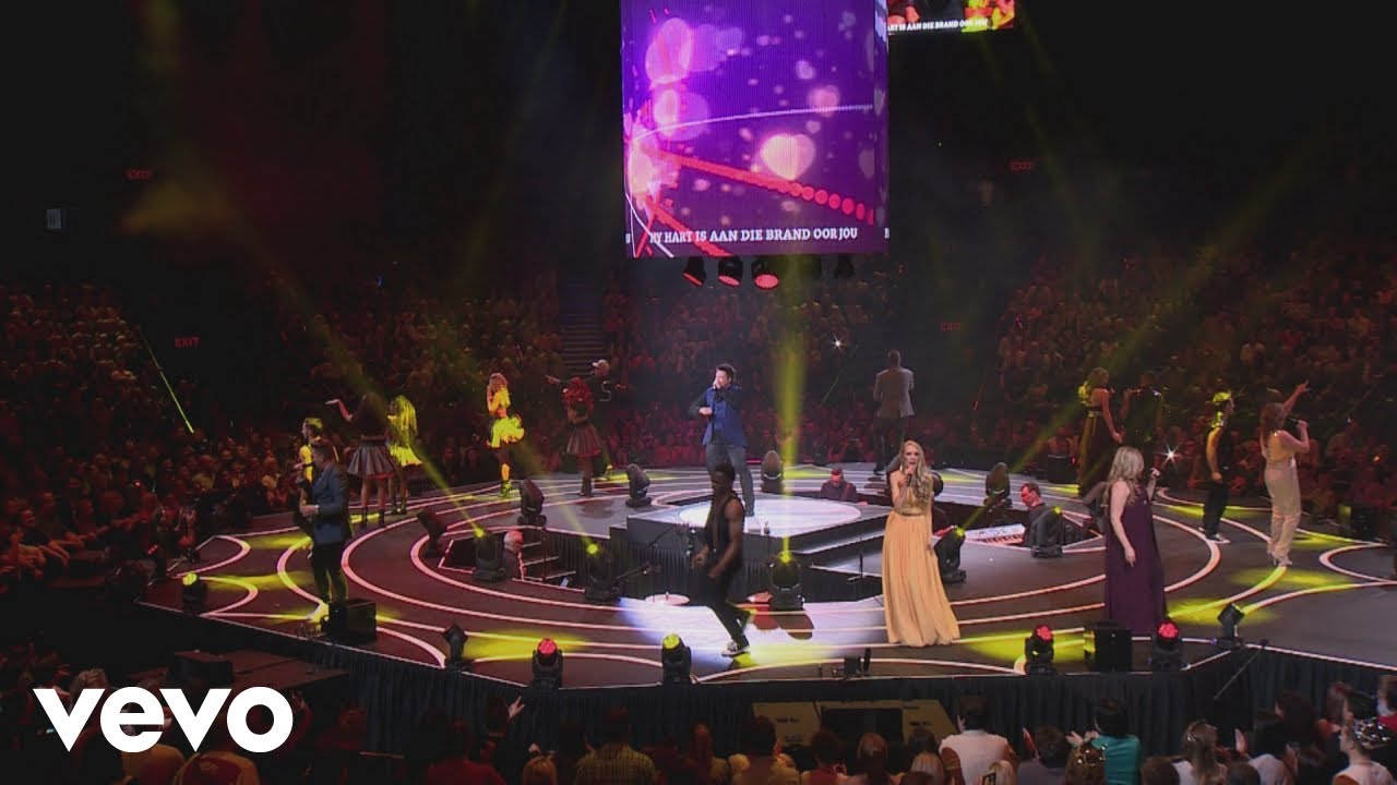 Naweek Sokkie Medley (Live)
