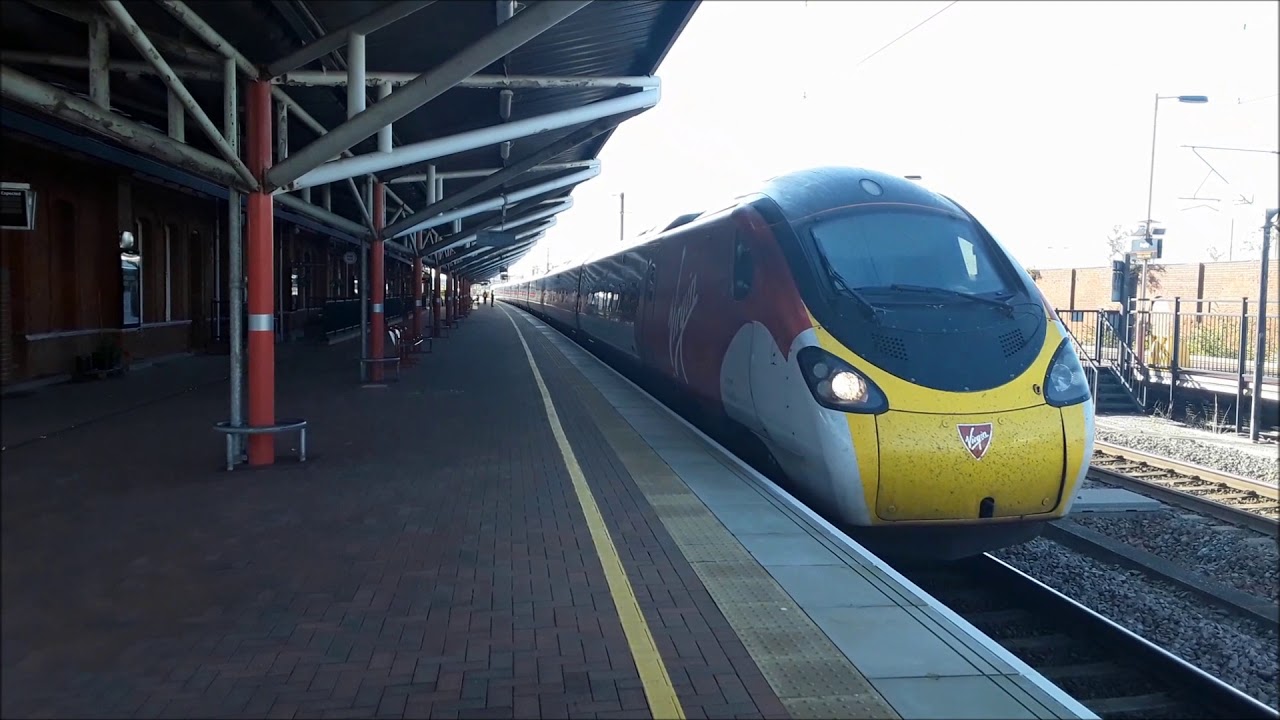 Rush Hour Trains at: Rugby, WCML, 23/08/19