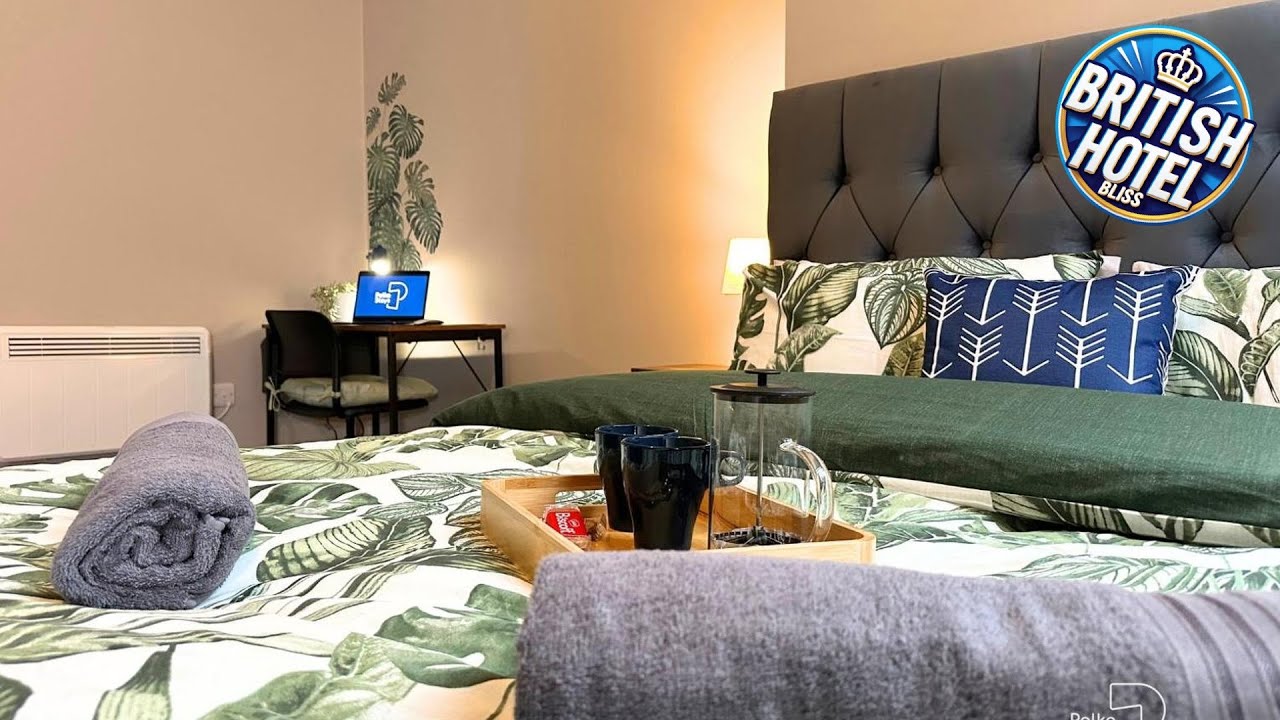 Hanley, Stoke - Modern Spacious Apartments by PolkaStays | United Kingdom 🏨