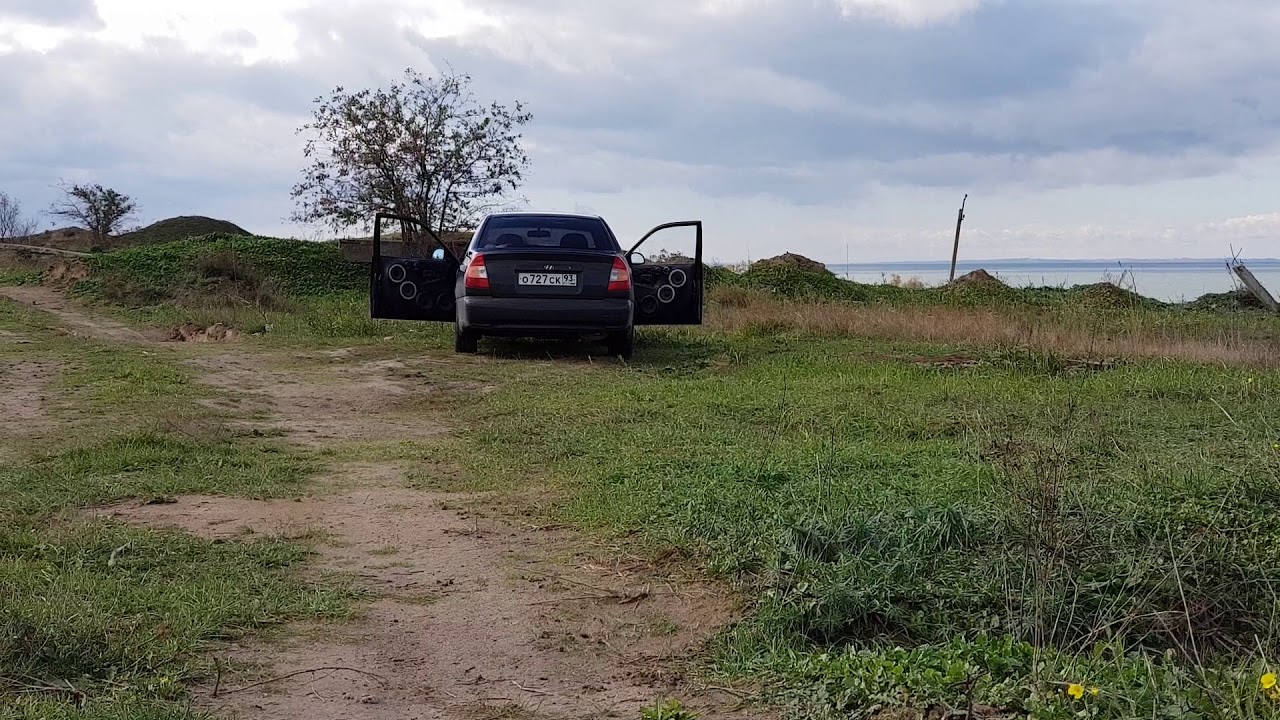 Фронтуха и хороший трэк, акцент