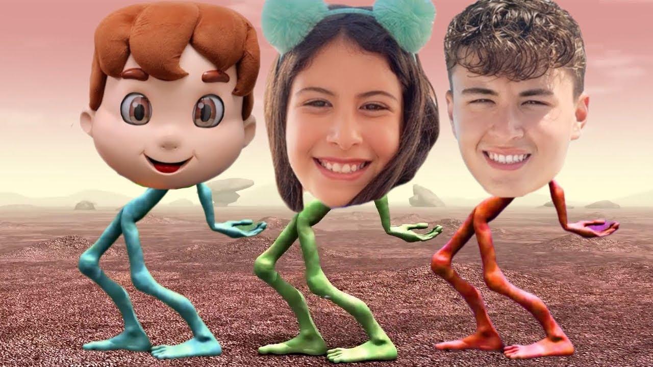 Maria Clara & JP | Maria Clara and JP Playing with Toy Blocks | Dame Tu Cosita Cover (REMIX)