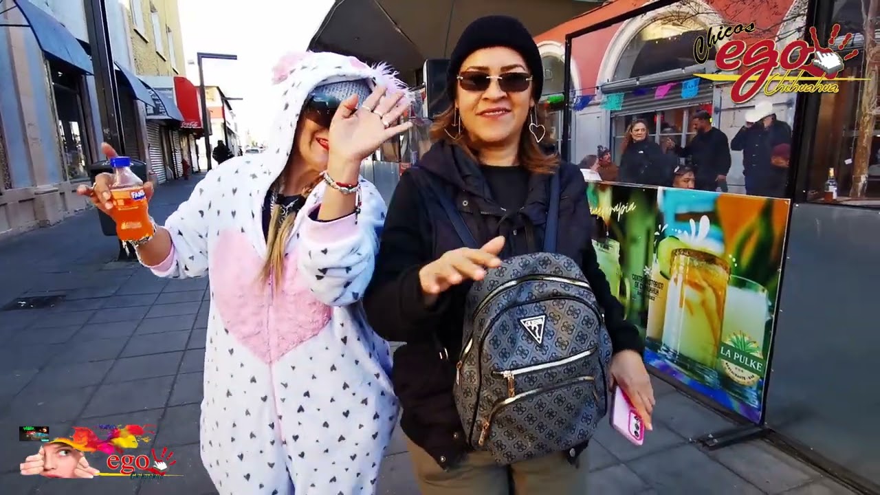 ari uribe canta y  baila   domingos con frio