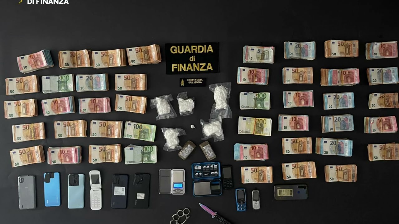 Droga e 230mila euro in un magazzino: maxi sequestro a Sulmona, un arresto - 28/09/2025
