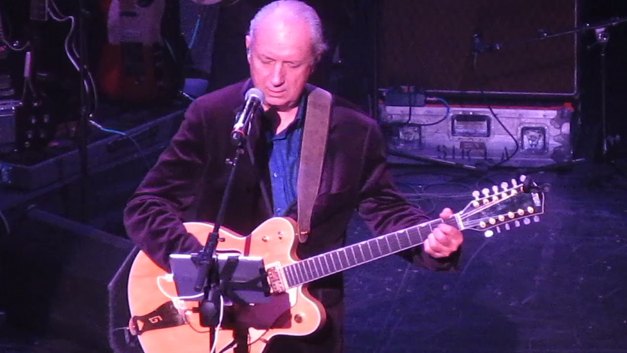 Mike Nesmith of The Monkees clearly playing his own instrument: 