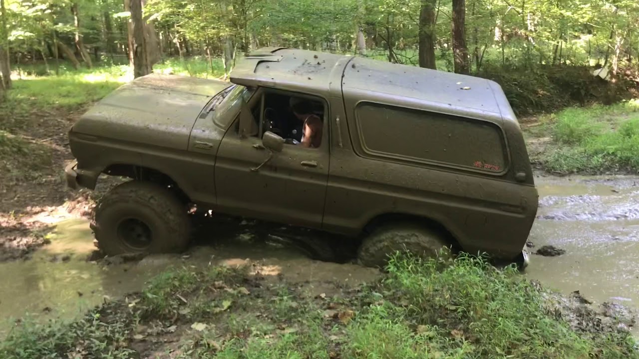 78 bronco gets stuck in the mud hole