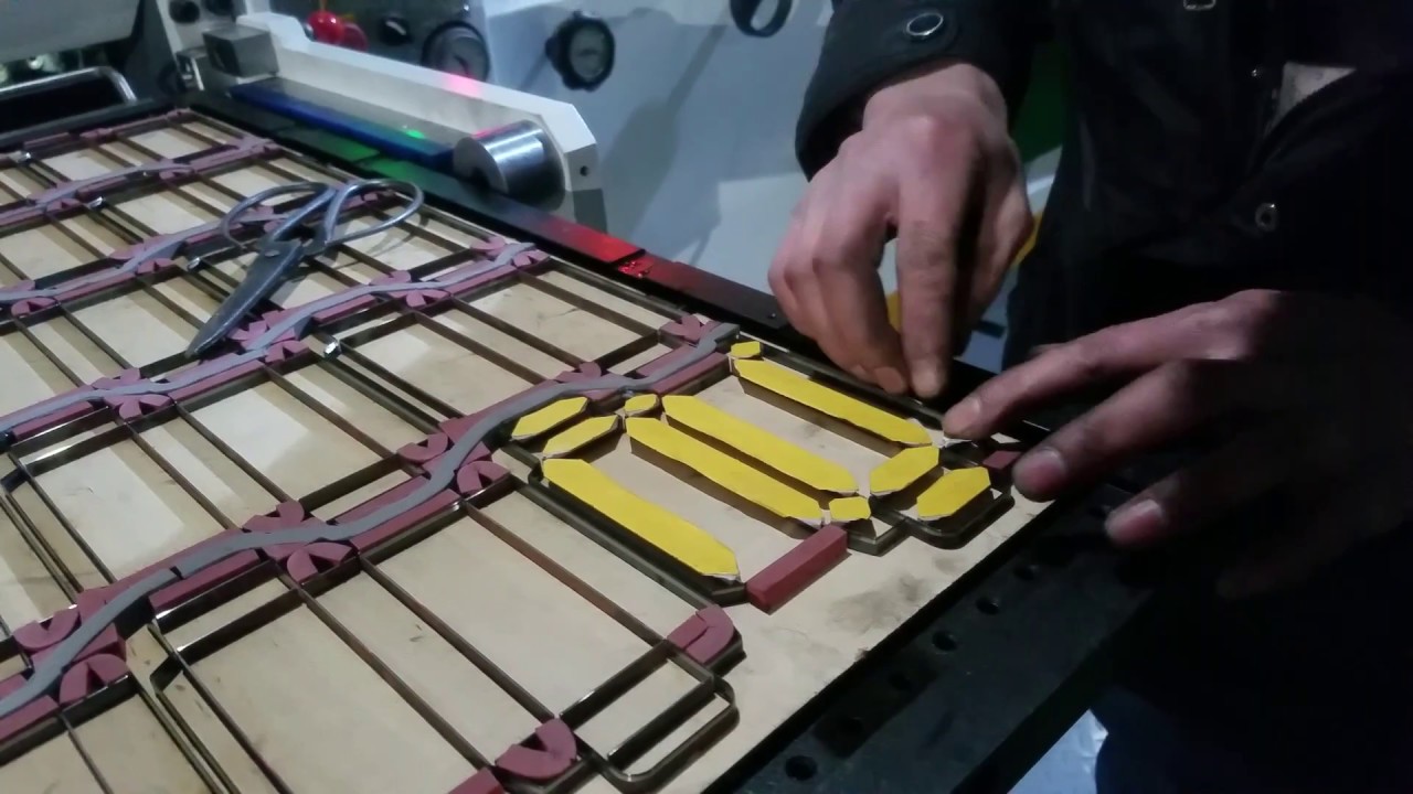 HUATAI die cutting and creasing machine show how to mend die plate video: