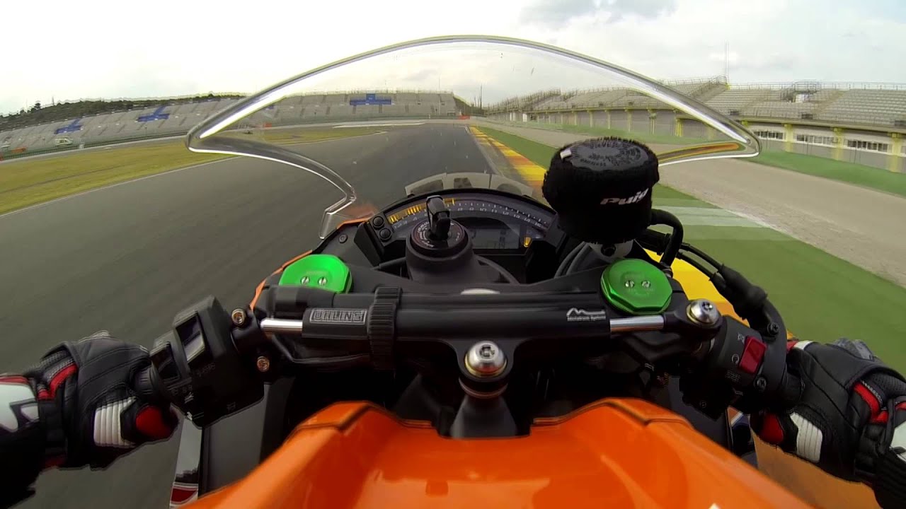 Oli ZX10R y Carlos CBR1000RR Cheste