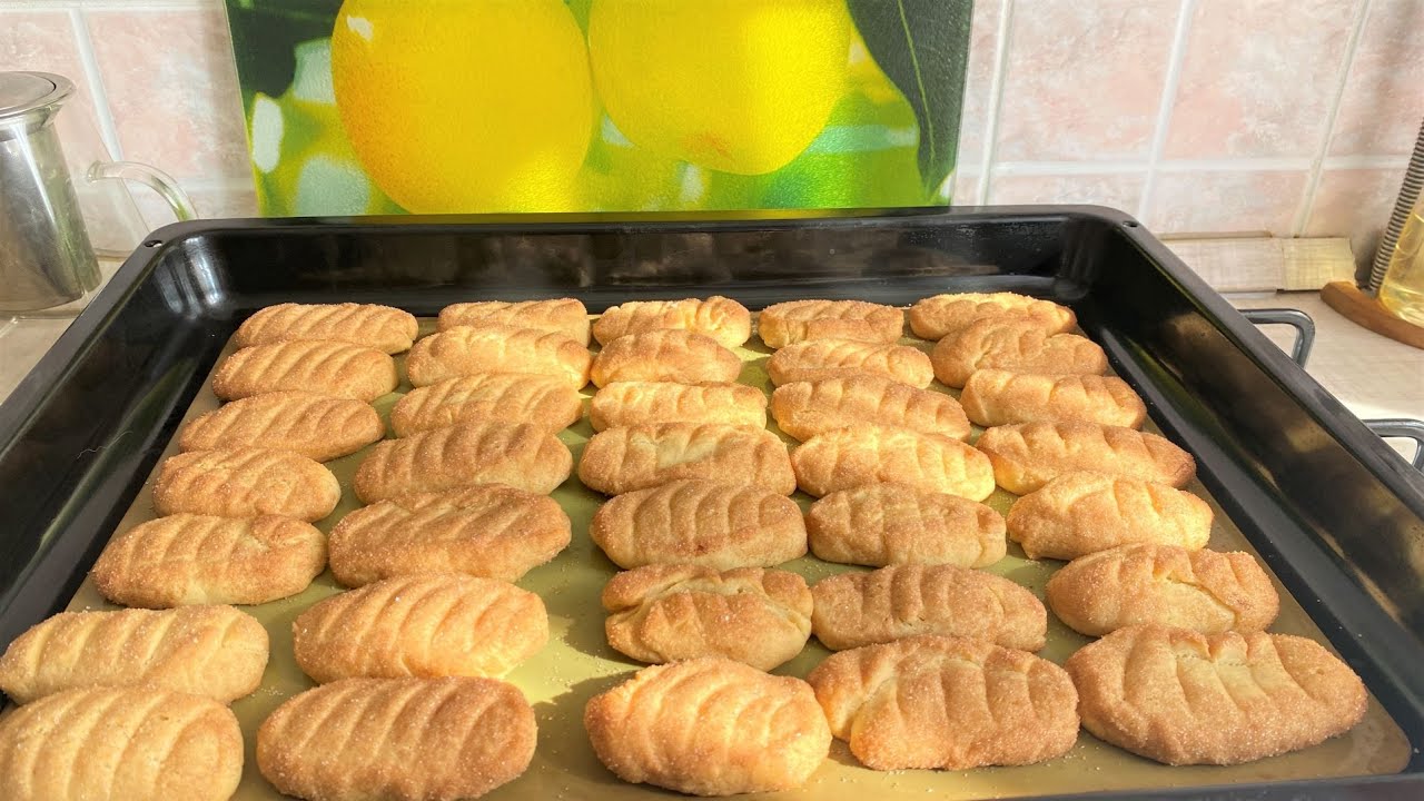 И без яиц печенье очень вкусное. Все смешал и готово.