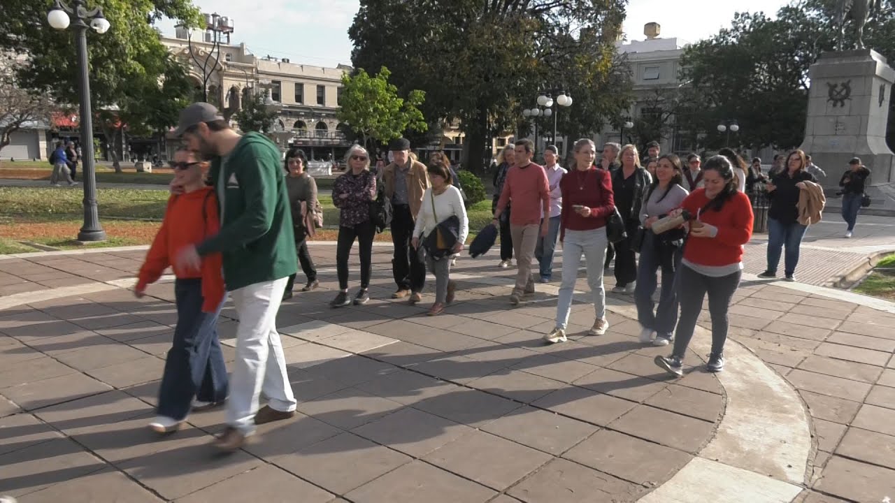 Se realiz&oacute; un recorrido guiado para concientizar acerca del valor del patrimonio ciudadano