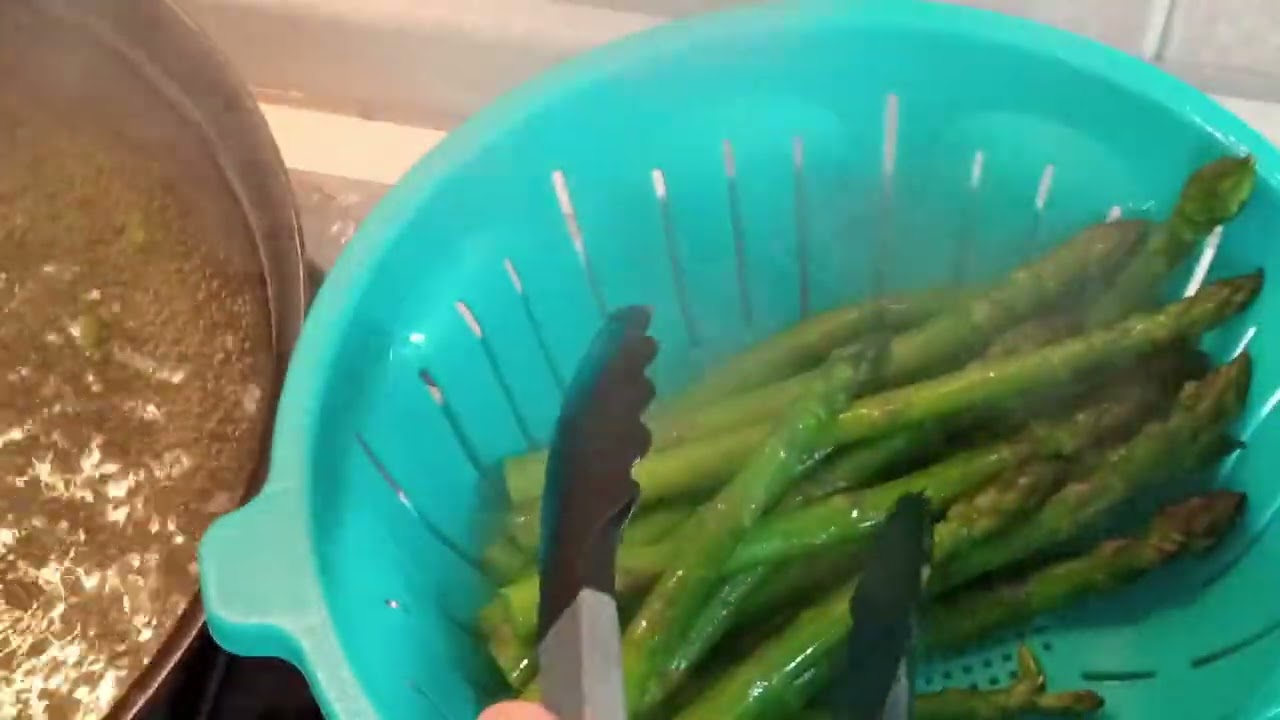 ASPARAGI AL BURRO