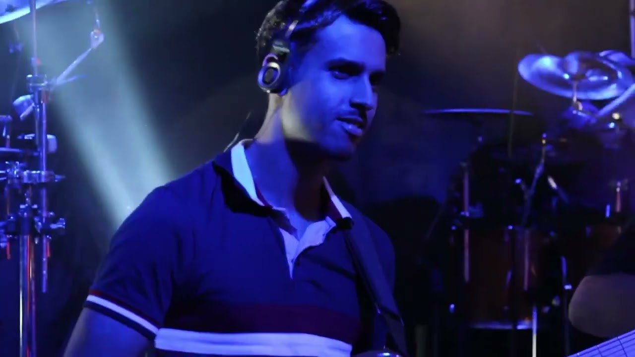 JOAO A VOZ DAS VAQUEJADAS AO VIVO DVD COMPLETO  CORRIGIDO