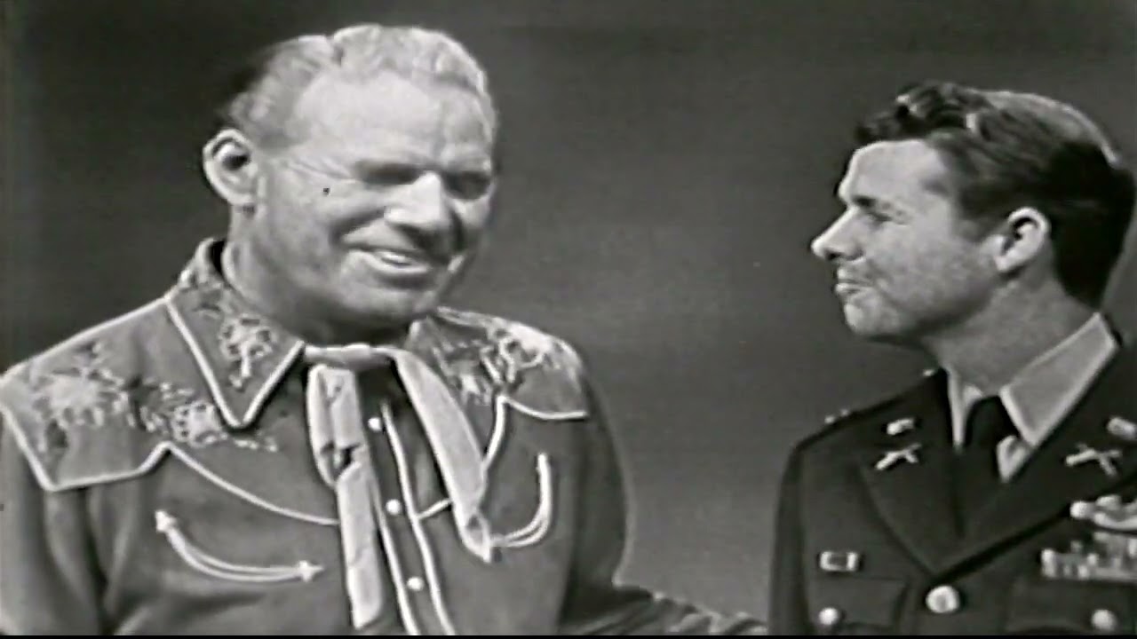 Audie Murphy Shows Clip of his Movie 