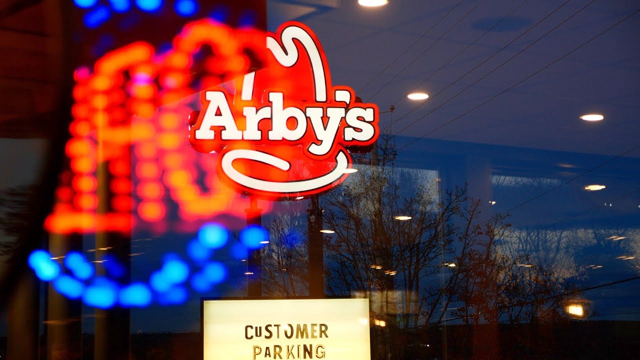 Arby's с Эбби 2: Экскурсия по ресторанам быстрого питания на Южном побережье - Дейли Дагли (S02E08)