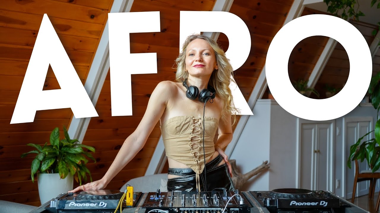 'Mockingbird' NOSTALGIA LIVE DJ Mix 2025 / Afro House @ Winter Cabin , Upstate New York 4K