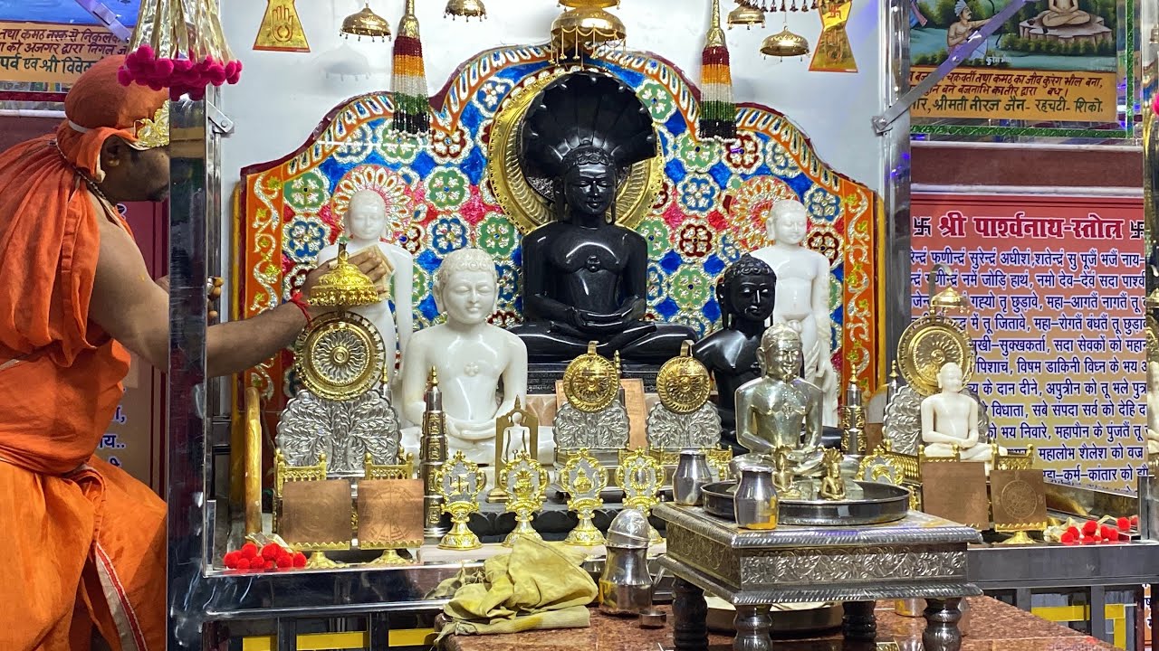 09/01/26 Shree Ji Ka Abhishek Or Shantidhara🙏🙌🏻 #jainabhishek #abhishek #jaintemple #parashnath 