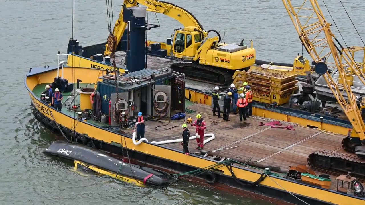 Watertaxi Gezonken Rotterdam.