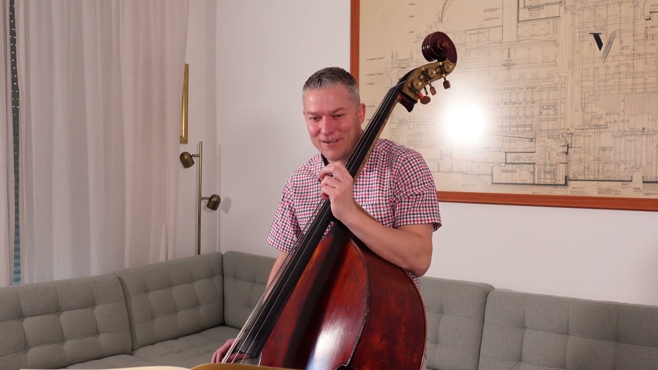 Tchaikovsky - Symphony No. 4: Tutorial with Róbert Grondžel, Double Bass. Part 1 of 4 (Mov. 1)