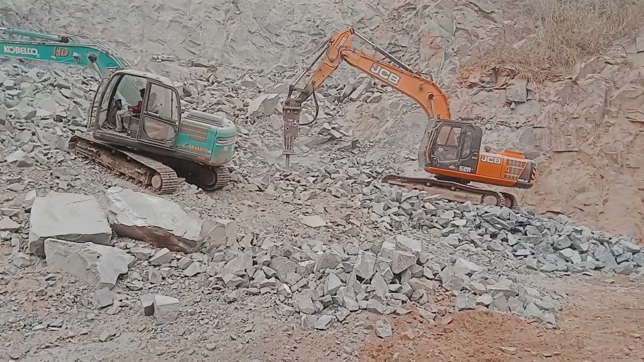തലകുത്തി മറിയുന്ന പാറമട ജീവിതം 