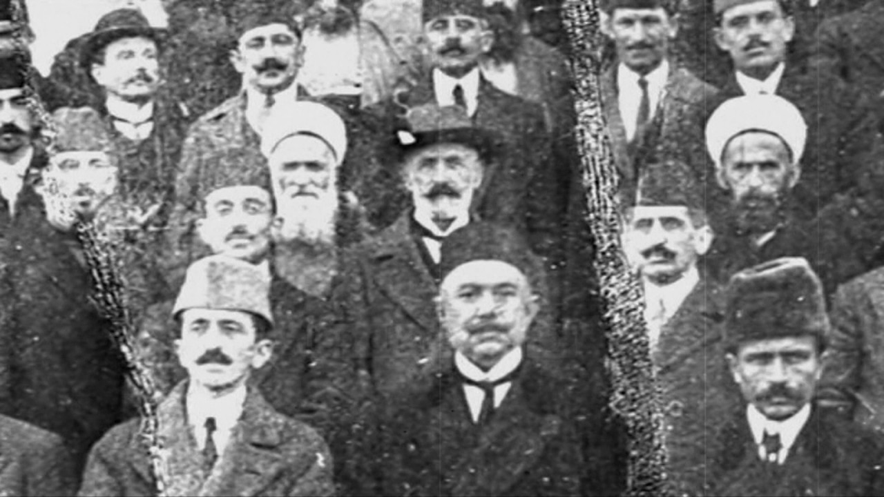 Gjurme Shqiptare - Kongresi i shpëtimit Shqiptar...