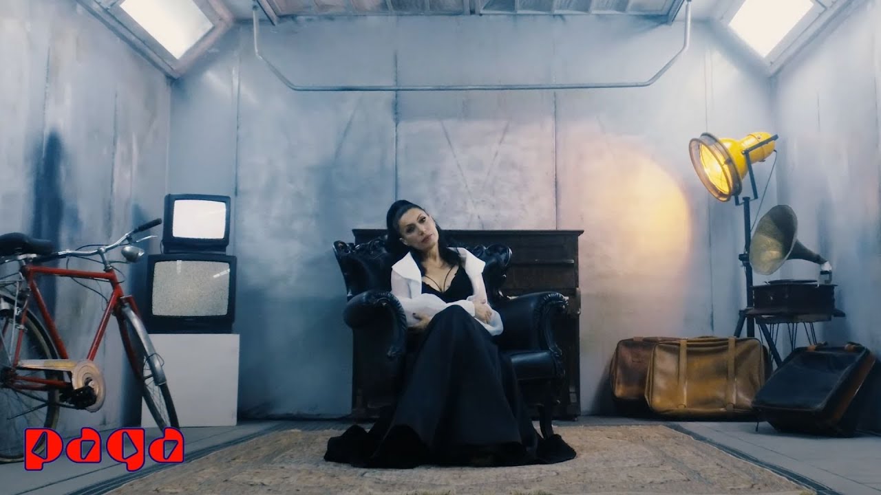 Gülay Sezer - Kara Kutu (Official Video)