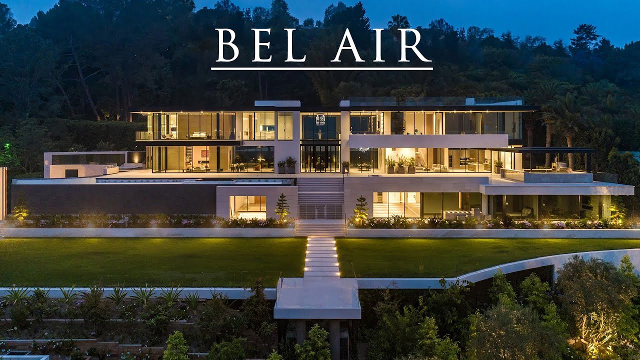 Luxury house with pool, large lot and beautiful panoramic views of Los Angeles