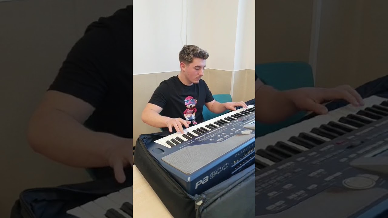 Elevul Croitoru Răzvan, clasa a XII a de la Liceul Tehnologic ”Dimitrie Dima” din Pitești