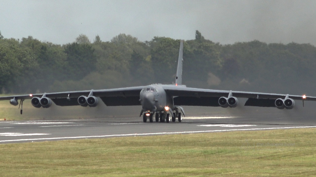B-52 Stratofortress || Thunderous Smokey Takeoff & Whistle & Power!