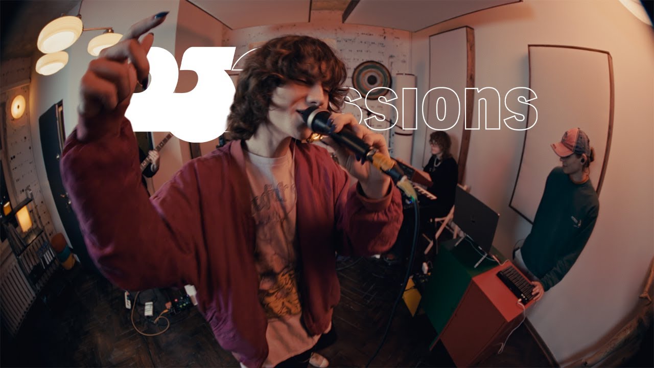 256essions: Kosma Król
