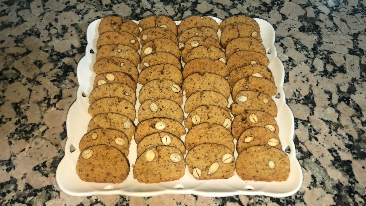 فقاص بالدقيق الكامل والزيت البلدية بدون سكر (لمرضى السكري)
