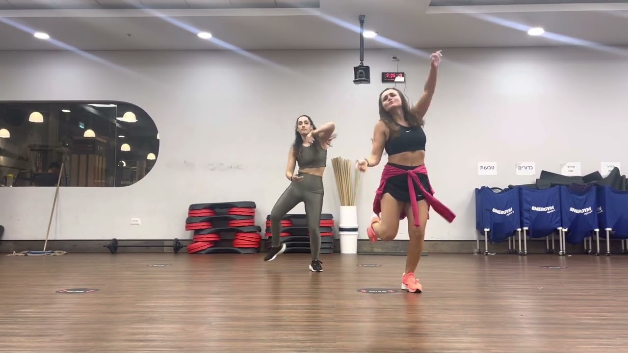 Me gusta zumba dance Tali Makhlis,טלי זומבה מחליס  Anitta Cardi B Myke Towers