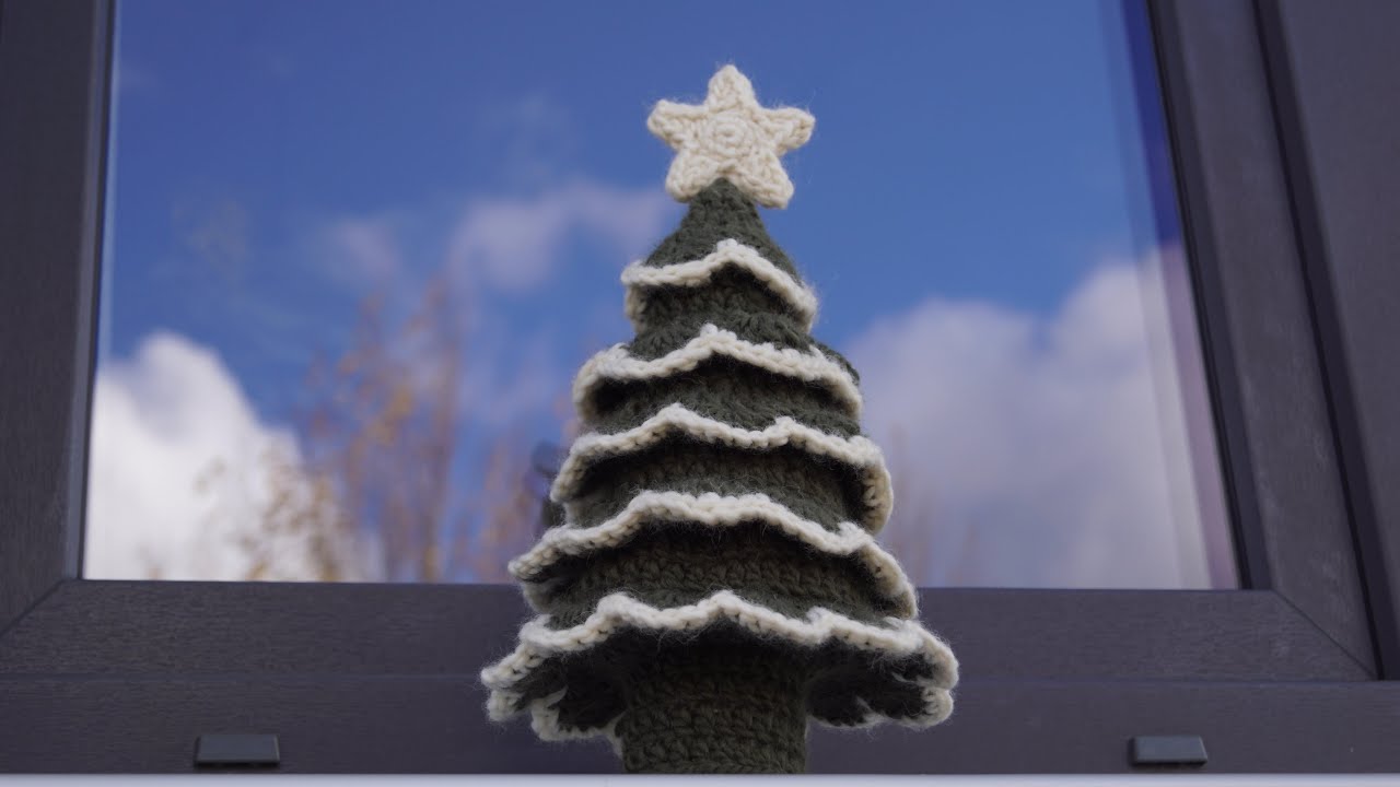 Häkle einen Tannenbaum: Einfache Anleitung für festliche Weihnachtsdeko