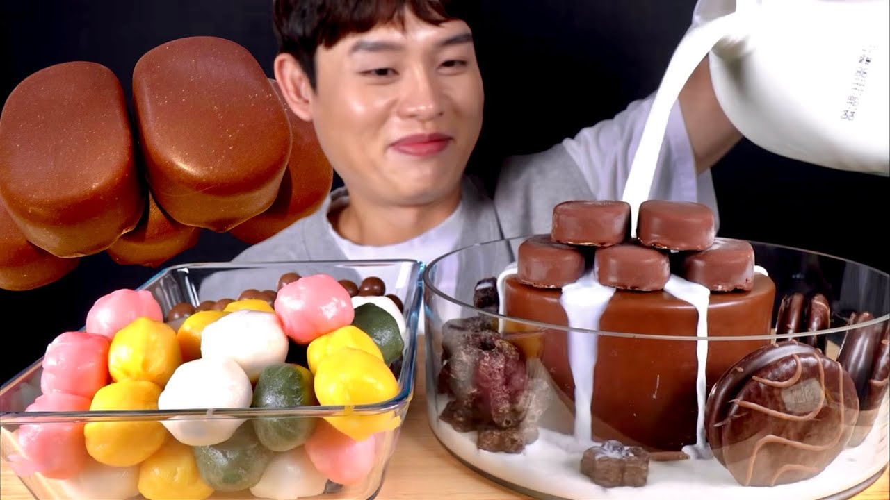 ASMR 우유말먹 꿀떡 몰티져스 초코케이크 티코 몽쉘 별초코과자 말아 먹방~! Milk With Choco Cake Rice Cake Choco Ice Cream MuKBang~!