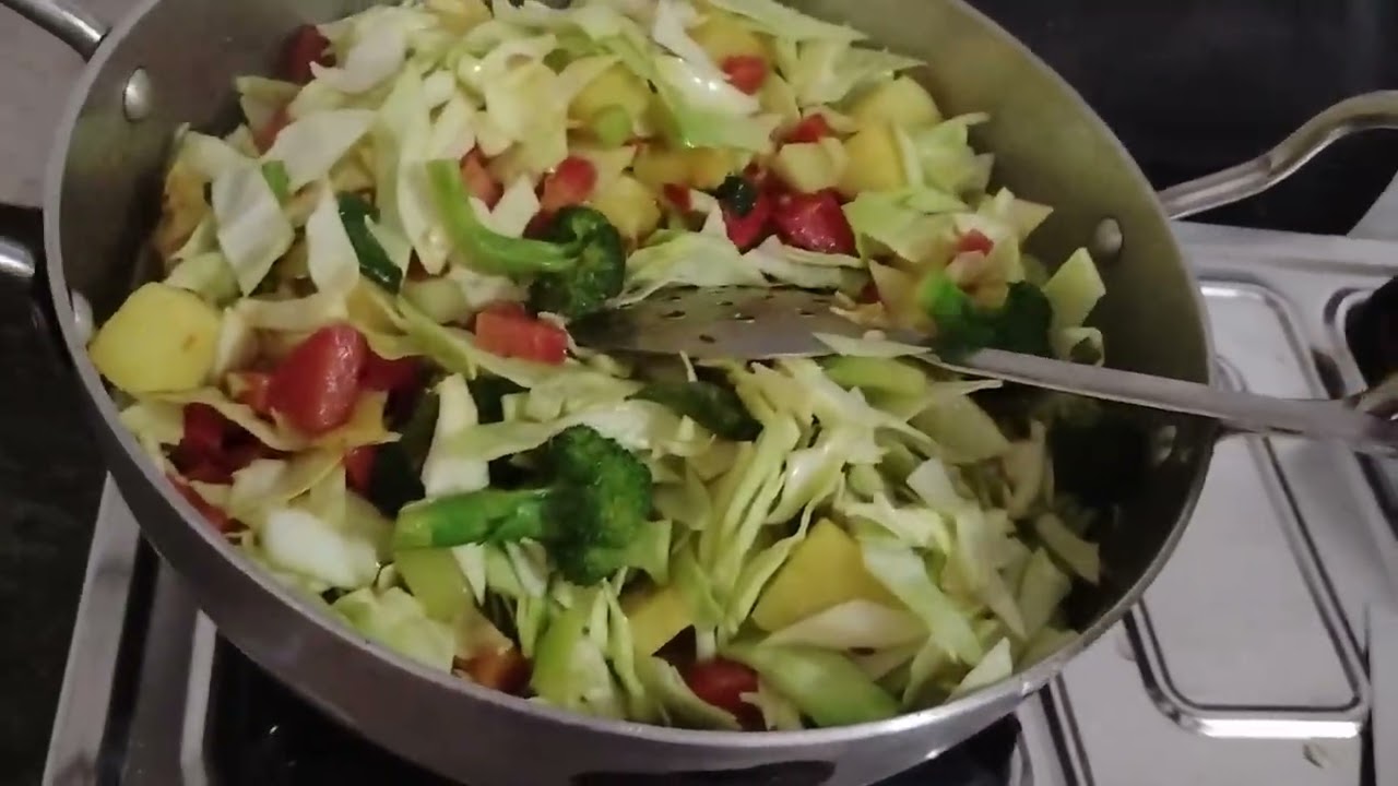 Tasty 😋😋 Carrot 🥕🥕 Mix Vegetable For Winters... #viralvideos #food #cooking #recipe 