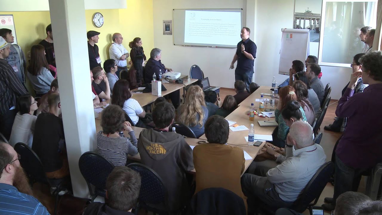 Introduction to Irish - Benny Lewis at the Polyglot Gathering 2015